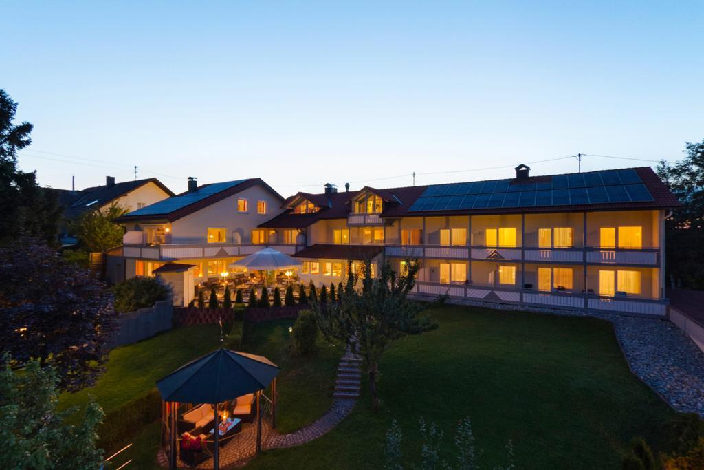 Hotel Am Sonnenhang Oy-Mittelberg Exterior foto